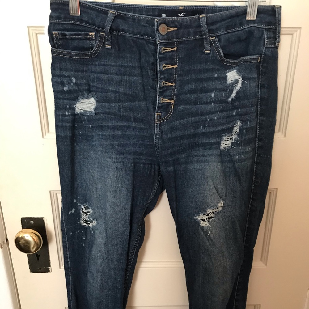 Hollister size 11r skinny crop destroyed jeans